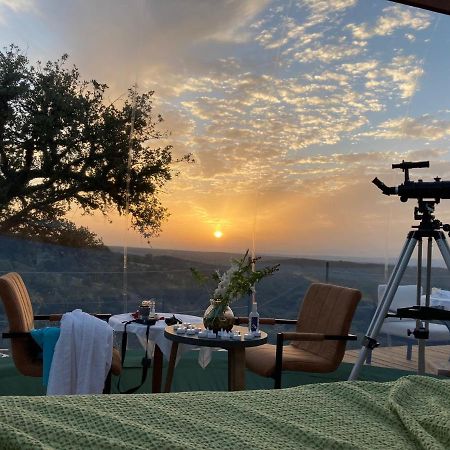 Eco-Lodge En La Reserva Privada Campanarios De Azaba - Proyecto De Conservacion Espeja ภายนอก รูปภาพ